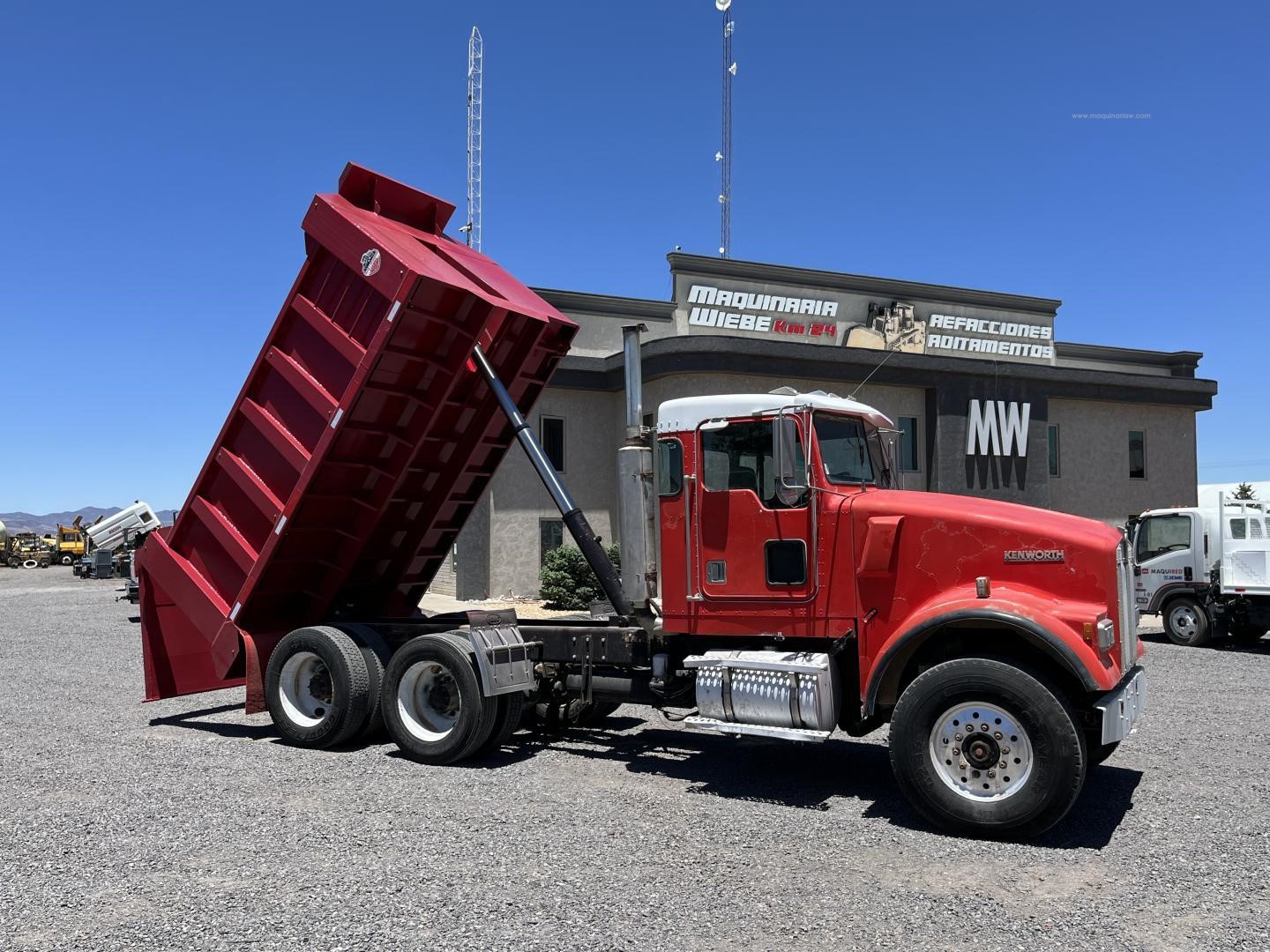 ./imagenes/INVOICE/2019/17631/CAMION DOMPE KENWORTH  (50).jpg